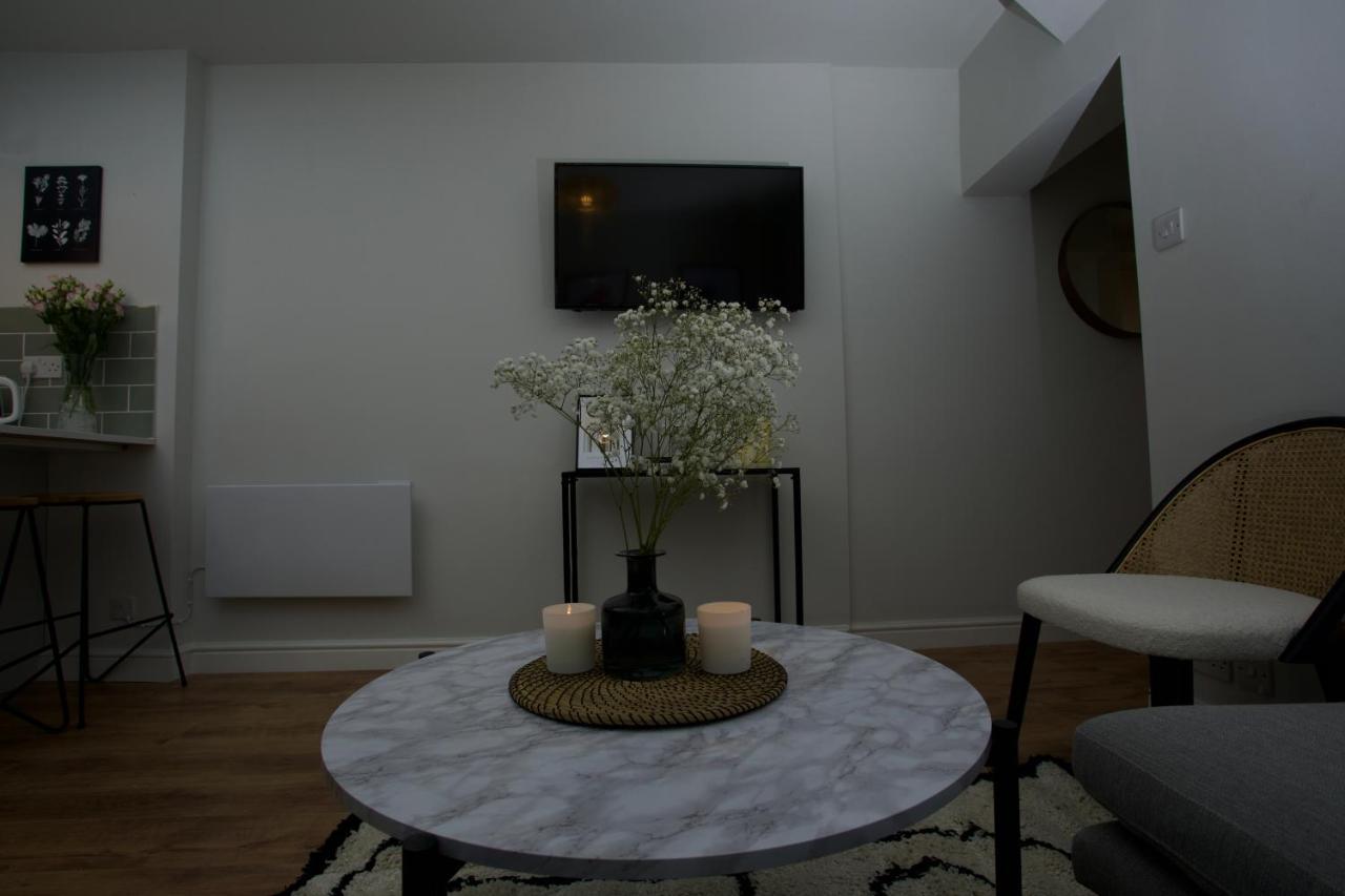 Lincoln House Apartments Buxton  Bagian luar foto