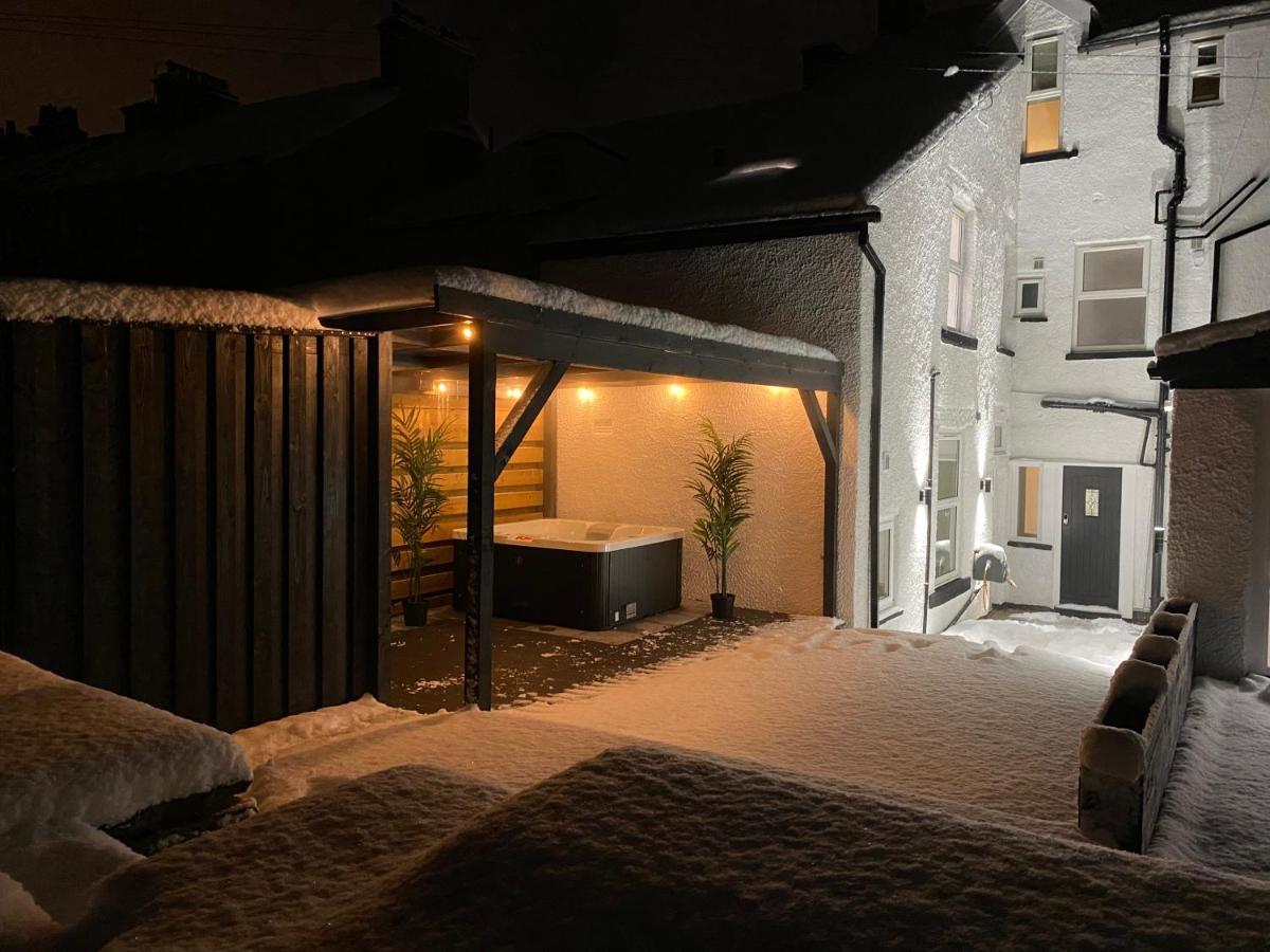 Lincoln House Apartments Buxton  Bagian luar foto