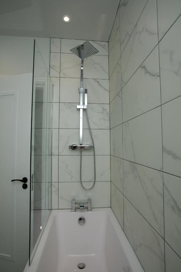 Lincoln House Apartments Buxton  Bagian luar foto