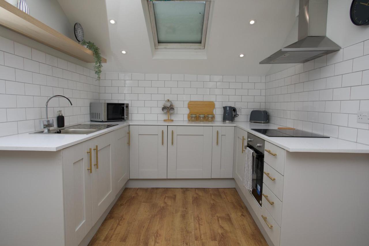 Lincoln House Apartments Buxton  Bagian luar foto